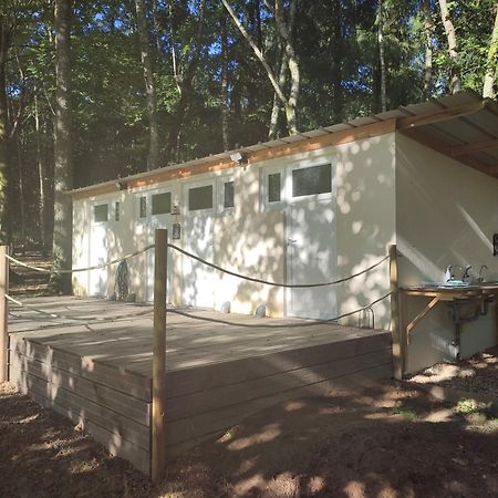 Camping Sous Les Belles Etoiles Peyrilhac Exterior foto