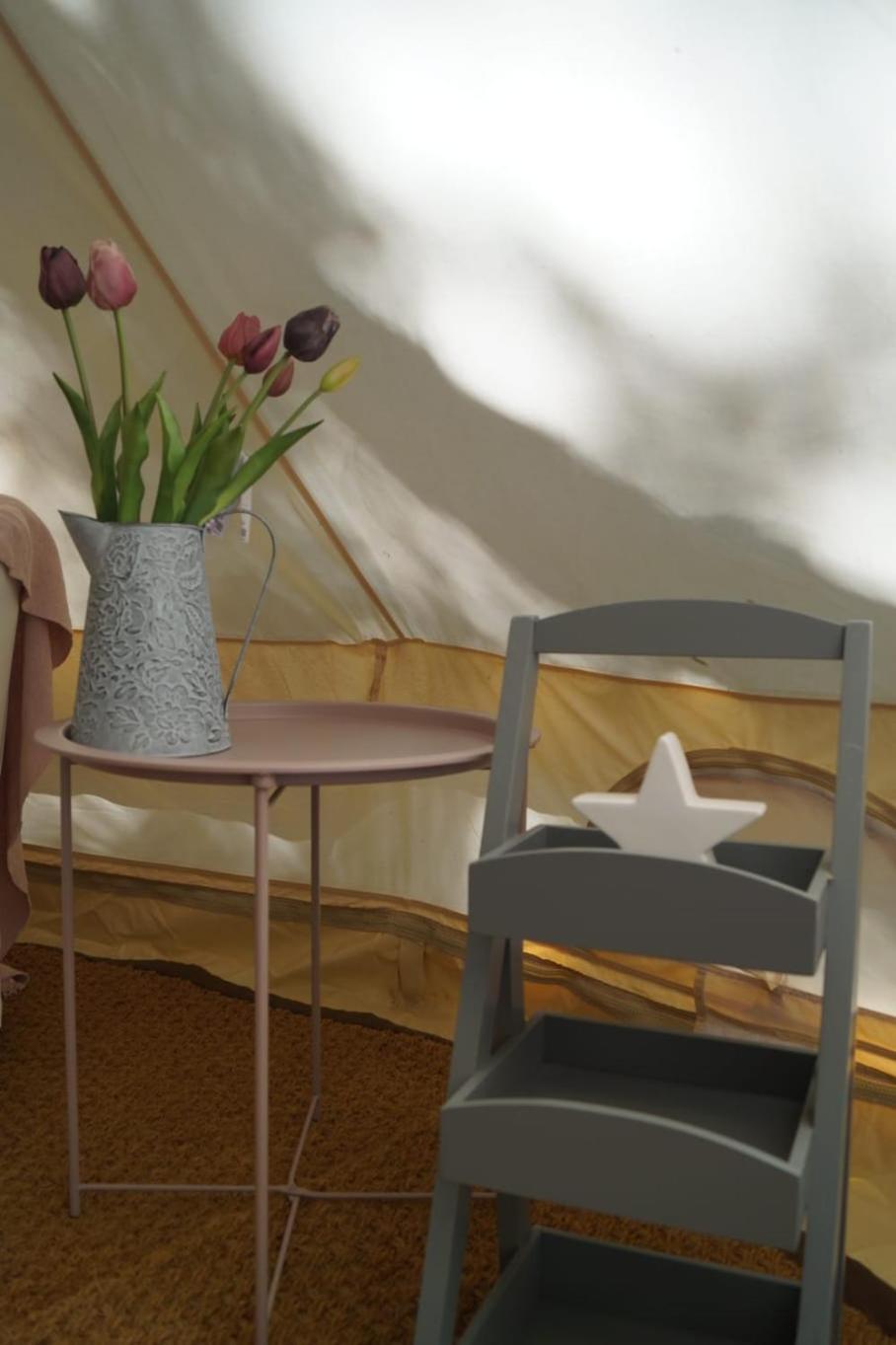 Camping Sous Les Belles Etoiles Peyrilhac Exterior foto