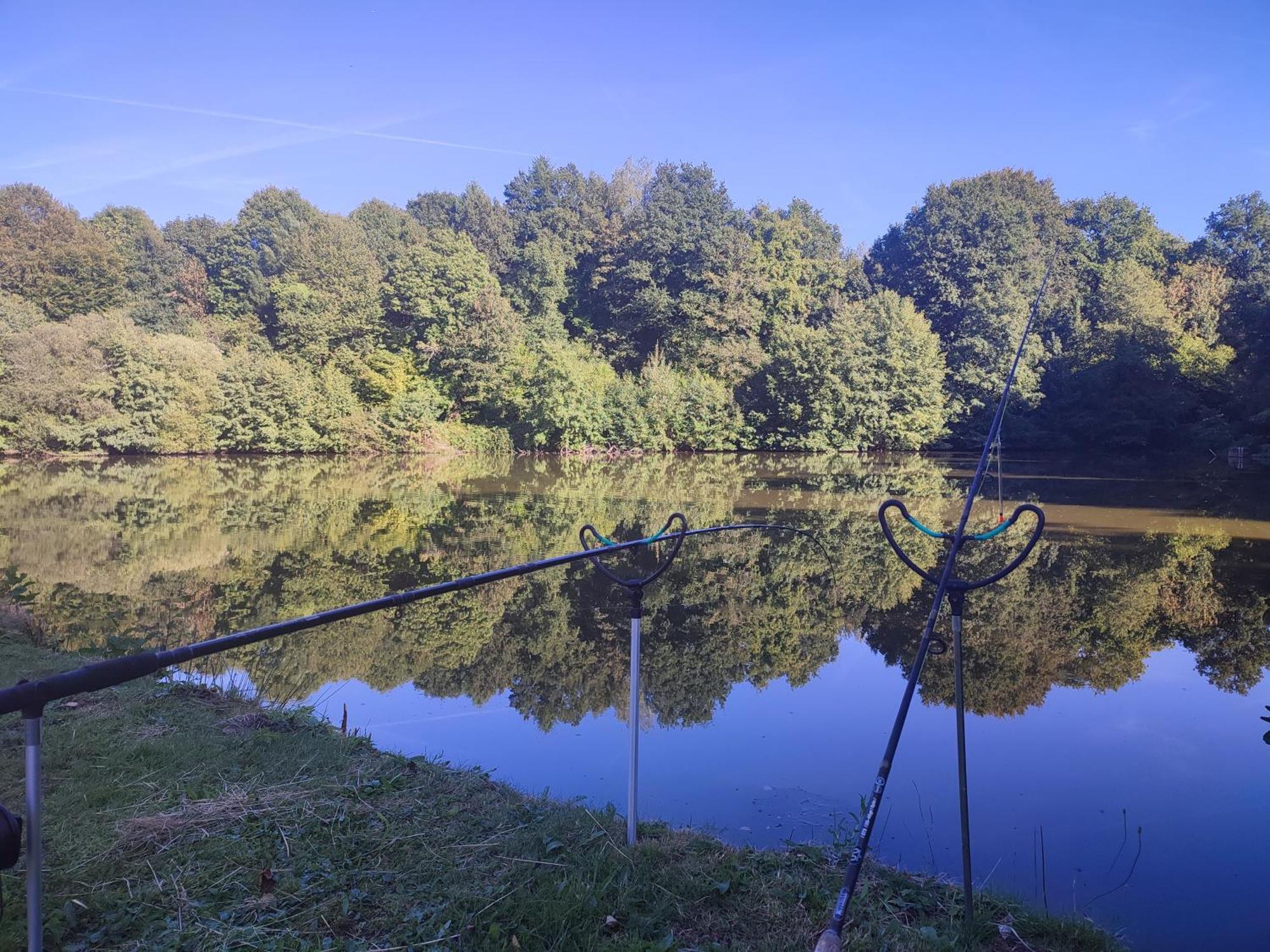 Camping Sous Les Belles Etoiles Peyrilhac Exterior foto